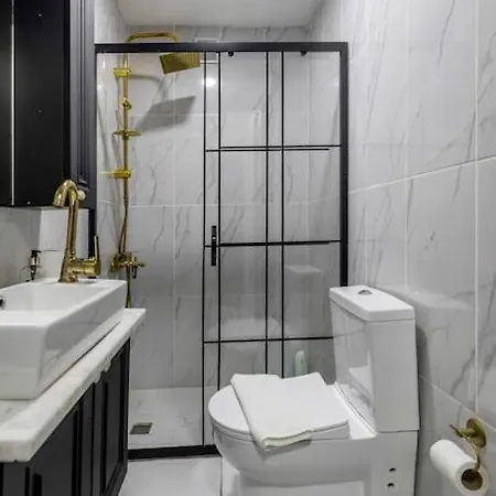 Cozy & Comfy Studio At Beyoglu - 7 Апартаменты Стамбул