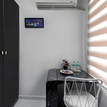 Cozy & Comfy Studio At Beyoglu - 7 아파트 이스탄불